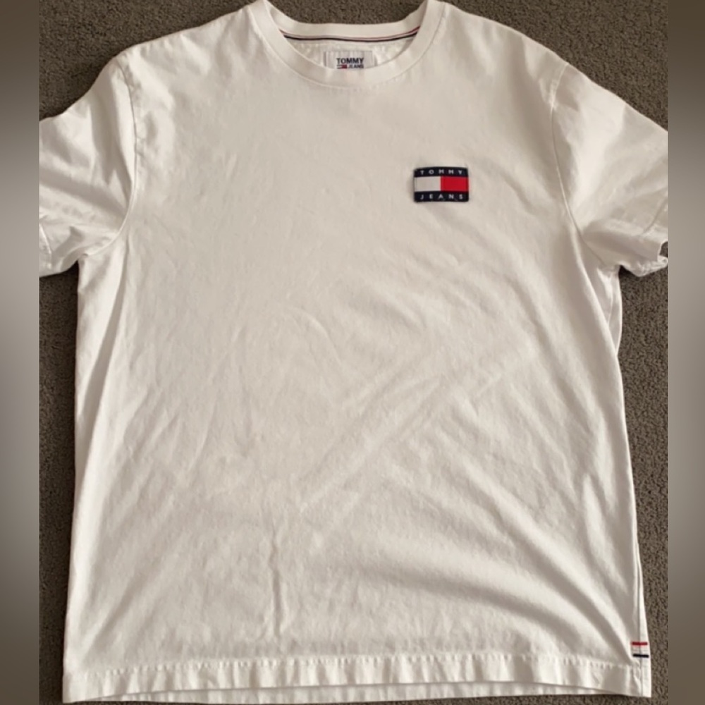 Men’s large tee